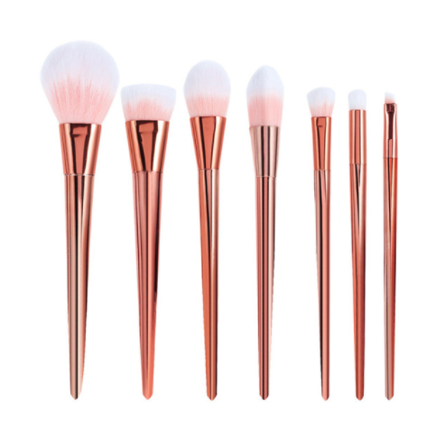 ROSE GOLD MAKEUP BRUSHES